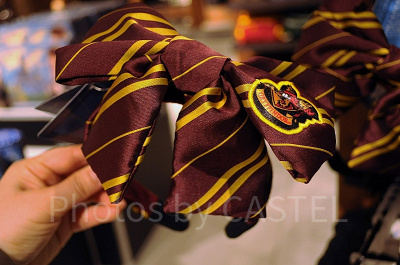 ハリーポッターグッズのカチューシャ(グリフィンドール)/USJ