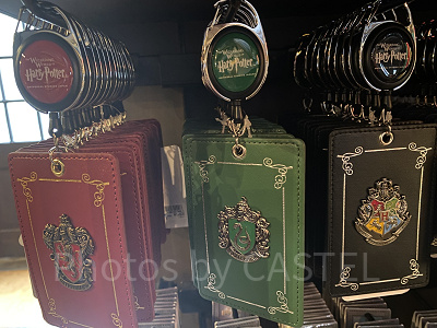 ハリーポッター パスケース(ホグワーツ・寮)