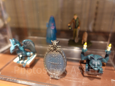 ホーンテッドマンションモチーフのミニチュアフィギュア