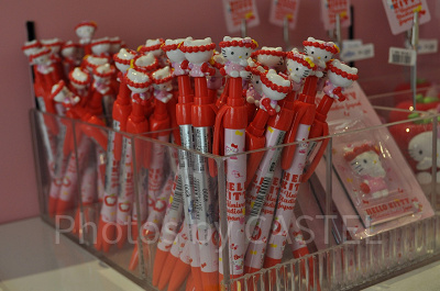 ハローキティ　ボールペン