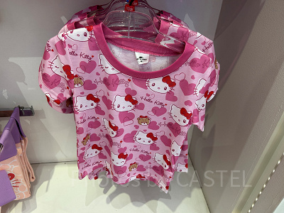 キティのキッズTシャツ