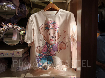 香港ディズニー20周年「ダッフィー&フレンズ・グランドセレブレーショングッズ」:ダッフィーのTシャツ
