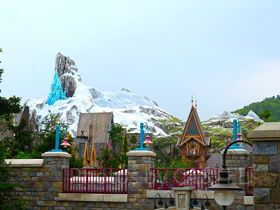 香港ディズニーのアナ雪エリア攻略ガイド！ワールドオブフローズンの