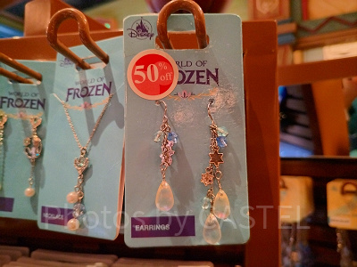 香港ディズニーアナ雪グッズ:ドロップビーズ付イヤリング