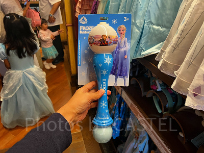 香港ディズニーアナ雪グッズ:「アナと雪の女王2」のバブルワンド