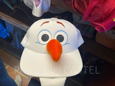 香港ディズニーアナ雪グッズ:オラフのにんじん付メッシュキャップ