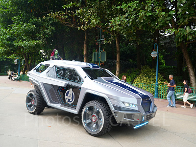 香港ディズニーのグリーティング：専用車両でマーベルグリーティングに向かうガモーラ