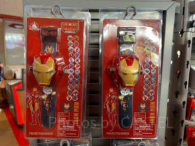 香港ディズニーマーベルグッズ：アイアンマンのイラストウォッチ