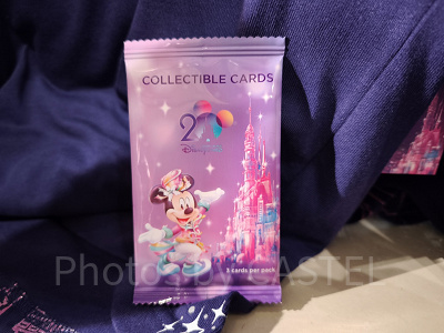 香港ディズニー20周年「ミッキー&フレンズ・グランドセレブレーショングッズ」:コレクタブルカード