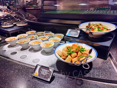 香港ディズニーのインクアンドプレート：麺料理
