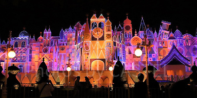 香港ディズニーランドのイッツ・ア・スモールワールド