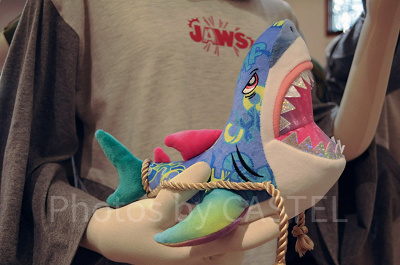 ジョーズぬいぐるみ