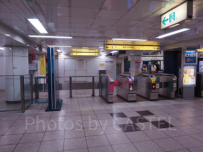 神谷町駅改札口