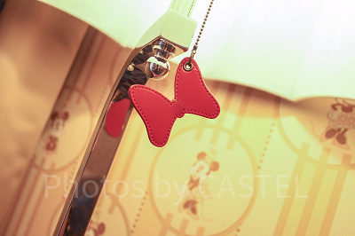 ミニーマウスルーム（アンバサダーホテル）のランプ