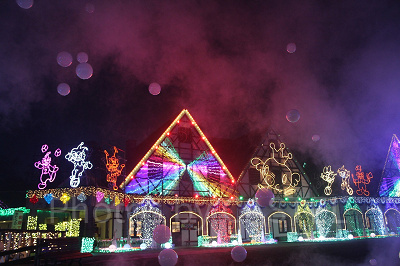 光と音楽とスモークのショータイム