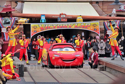 2020】ディズニーシーにカーズ登場！ライトニング・マックィーン 