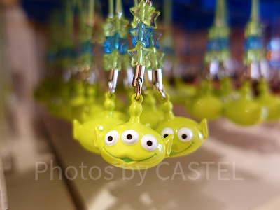 リトルグリーンメンの鈴ストラップ