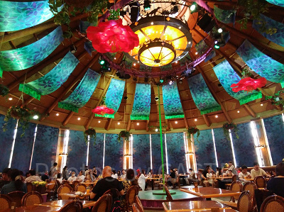 ロストワールドレストラン／USJ