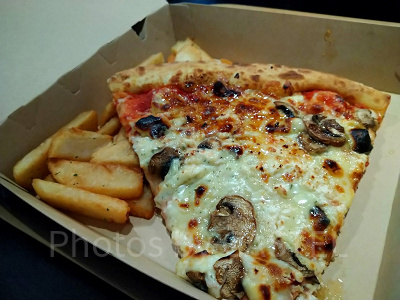 ルイズ・ピッツァセット クアトロチーズ ~4種のチーズ&ハチミツ~