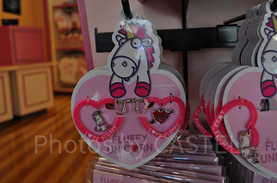 Love!FLUFFYのハートイヤリング