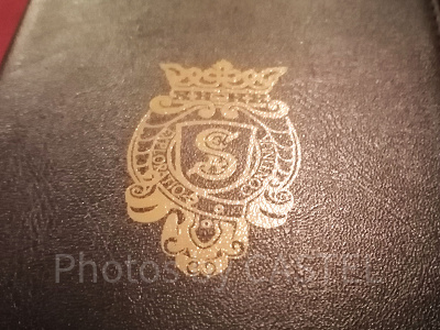 マゼランズ：メニュー伝票には秘密組織S.E.Aの紋章が！