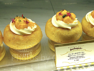 マンゴーのサヴァラン～濃厚アングレーズソース添え～