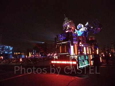映画『トランスフォーマー』のメガトロンフロート／USJ新ナイトパレード