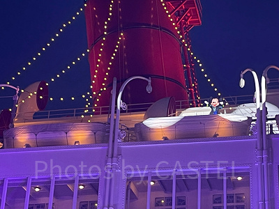 S.S.コロンビア号からミッキーが登場