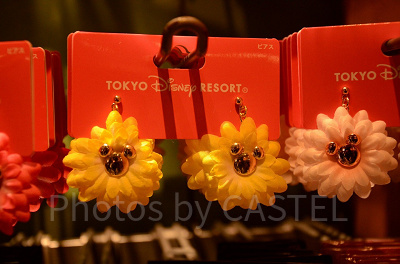 ミッキーモチーフのお花のピアス(イエロー)