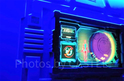 モニターにミッキーが！