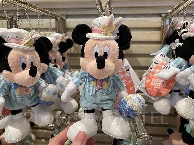 ミッキーぬいぐるみバッジ②（2022年ディズニーイースターグッズ）