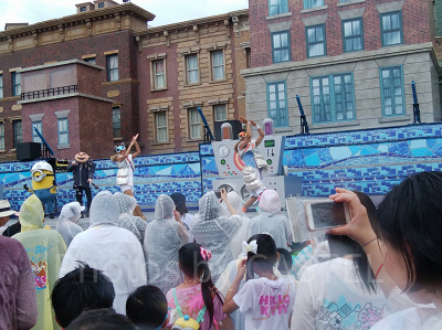 ミニオンクールファッションショー／ウインターファッションのモデルたち