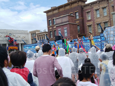 ミニオンクールファッションショー/シルクさんとモデルたち