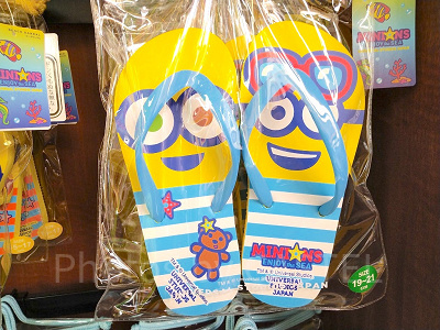 MINIONS ENJOY the SEAのキッズサンダル