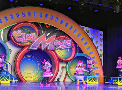 クラブマウスビートのミニーマウスとデイジーダック