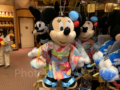 ミニーぬいぐるみバッジ