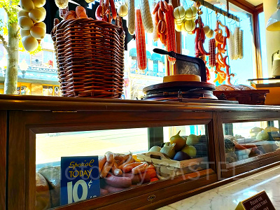 ニューヨーク・デリ：デリカテッセンエリア