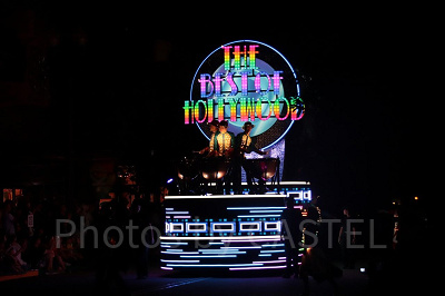 夜のパレードも満喫するなら夜行バスがおすすめ