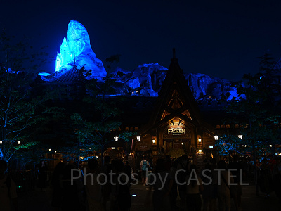 フローズンキングダムの夜景