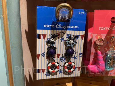 オズワルドのピアス