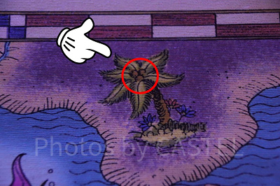 ヤシの木にも隠れミッキー