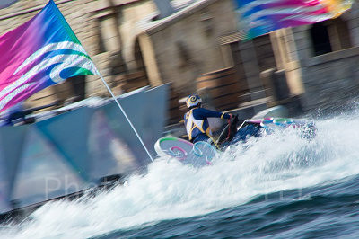 流し撮り作例② 設定：300㎜ SS1/50 F20 ISO100