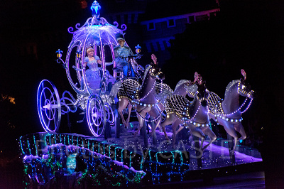 ディズニーの醍醐味と言えばパレード