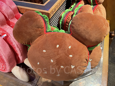 2026】ディズニーのクッション全40種まとめ！プーさんやロッツォの