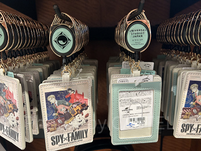リール付きパスケース（USJ×スパイファミリーグッズ）