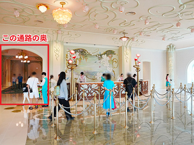 ジョイフルスプリングスに繋がる通路