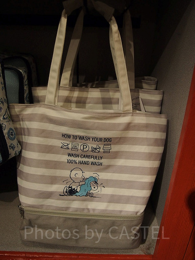PEANUTS LAUNDRY(ピーナッツ・ランドリー)スヌーピーのキャリーオンバッグ