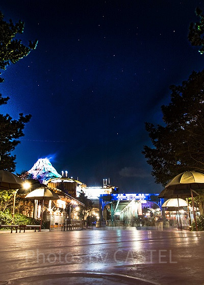 フォートレス・エクスプロレーションよりミラコスタ側を撮影