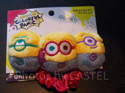 ポンポンブレスレット