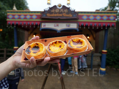 上海ディズニーランドの人気食べ歩きグルメ!エッグタルト